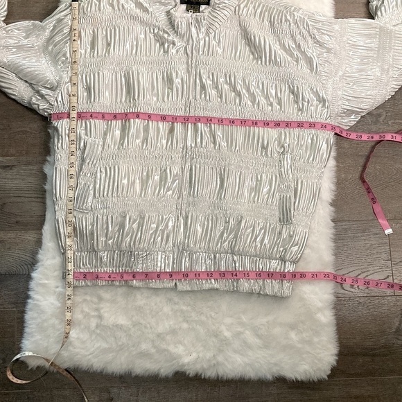 Valentina Metallic Silver Windbreaker Puffy Jacket size L - Picture 8 of 8